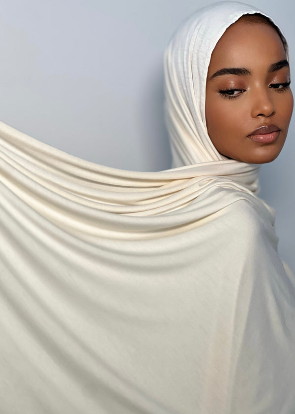 Veiled Bamboo Jersey Hijab - Light Grey Short (165x75 cm)